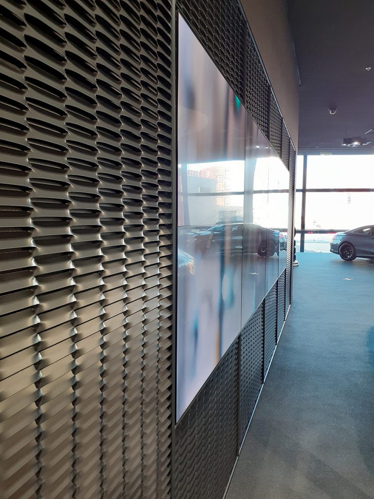 MERCEDES BENZ showroom with AG Neovo video wall displays_02
