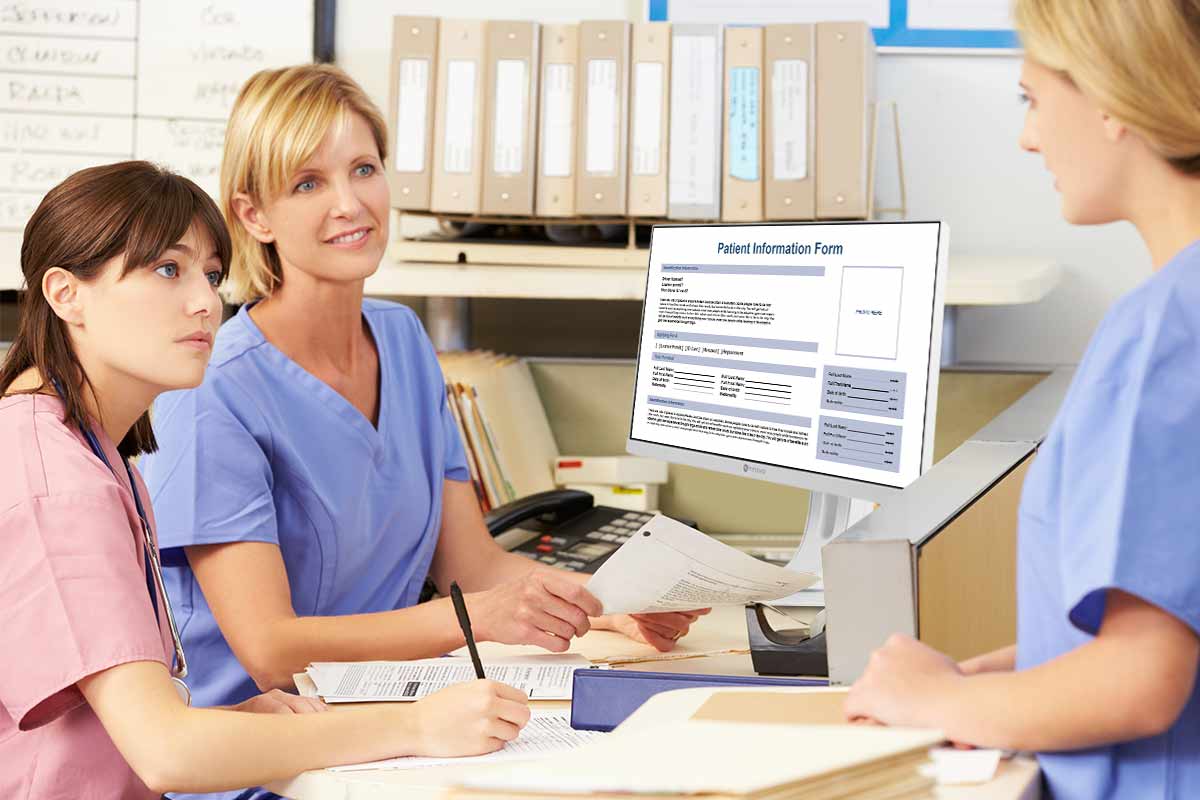 AG Neovo MD-Series clinical review monitor on the desk in the clinic