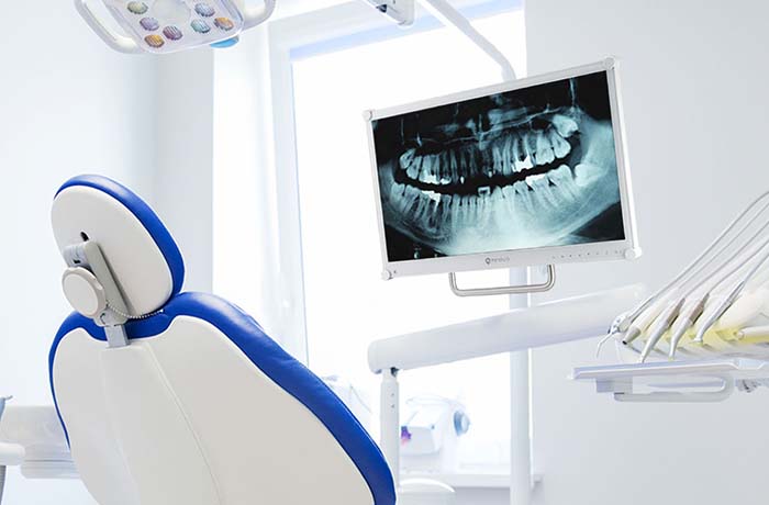 AG Neovo DR Series dental monitors