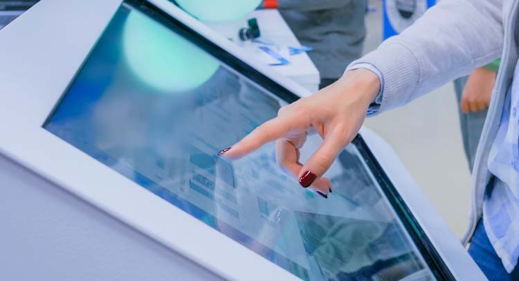 6 Reasons to Choose AG Neovo's Touchscreens