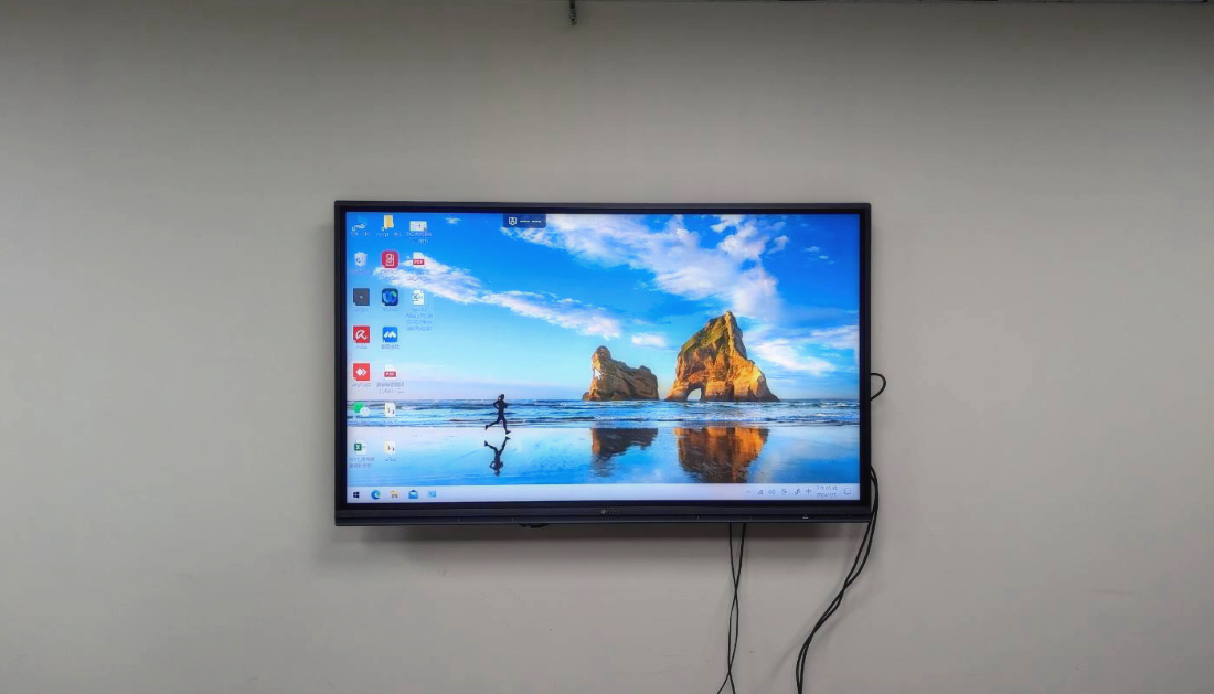 Meetboard 電子白板使用於展林企業股份有限公司會議室牆面實景