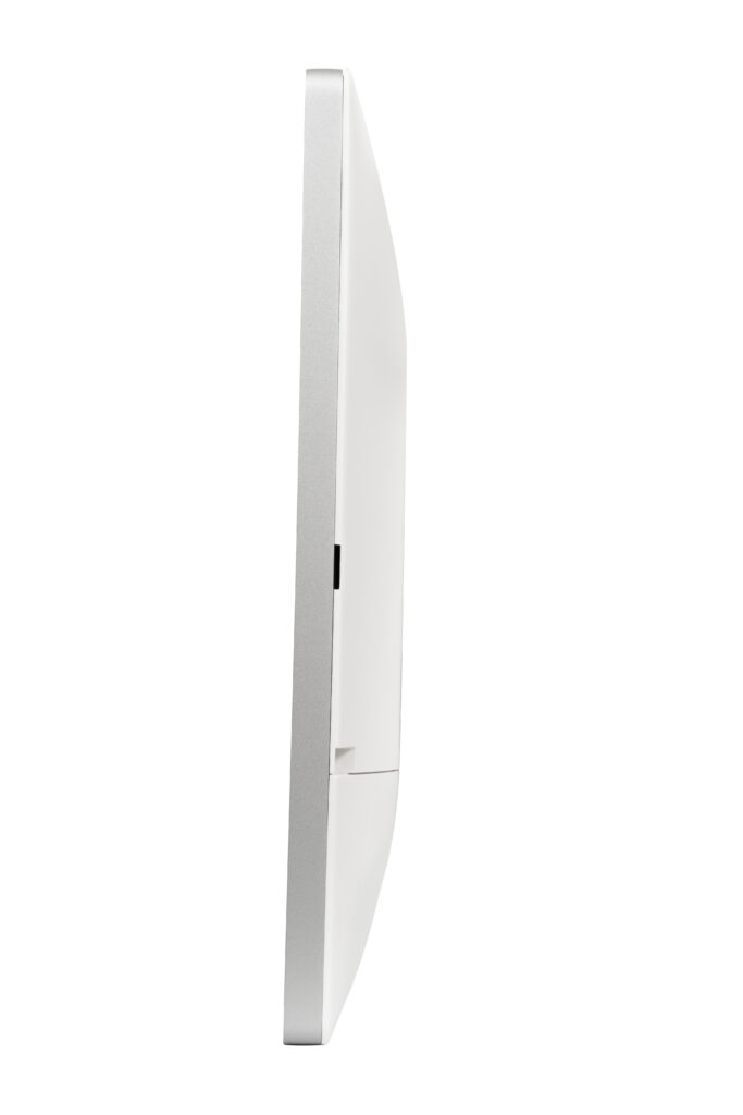 TXA2401 24" All-in-One PC for Clinical Workflows 6 TXA2401 Left Side